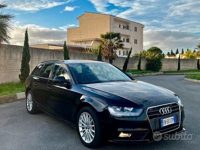 Usata Audi A4 Business Plus 143 CV (105 kW) 2012 Nero Station wagon