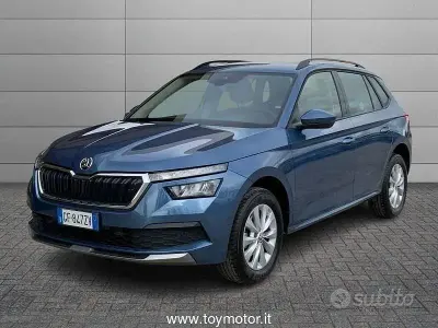 Usado Skoda Kamiq Ambition 90 CV (66 kW) 2021 Azul SUV