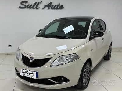 Usata Lancia Ypsilon Gold 69 CV (50 kW) 2017 Utilitaria