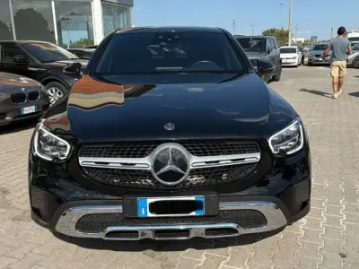 Usata Mercedes GLC200 163 CV (119 kW) 2020 Nero SUV