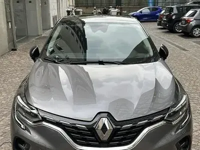 Usata Renault Captur 101 CV (74 kW) 2023 Grigio SUV