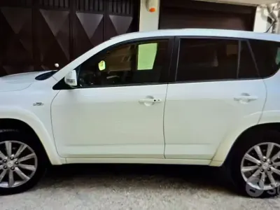 Second-hand Toyota RAV4 150 CP (110 kW) 2012 SUV