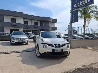 Usata Nissan Juke Tekna 110 CV (80 kW) 2015 Bianco SUV