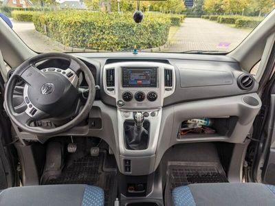 Nissan Evalia