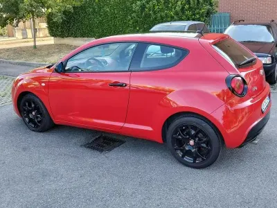 Usata Alfa Romeo MiTo Distinctive 85 CV (62 kW) 2010 Rosso Utilitaria