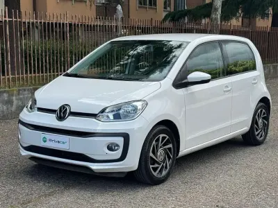 Begagnad VW up! move up! 68 HK (50 kW) 2019 Vit Halvkombi