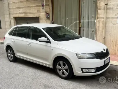 Usata Skoda Rapid 90 CV (66 kW) 2014 Bianco Utilitaria