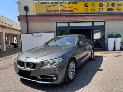 Usata BMW 523 Luxury Line 218 CV (160 kW) 2015 Grigio Station wagon