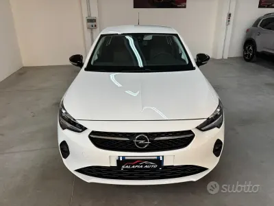 Usata Opel Corsa Elegance 102 CV (75 kW) 2023 Bianco Utilitaria