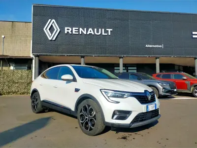 Käytetty Renault Clio V Intens 145 HP (106 kW) 2022 Valkoinen Viistoperä
