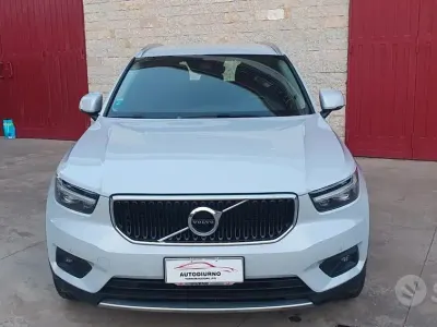Usata Volvo XC40 R-Design 150 CV (110 kW) 2021 Bianco SUV