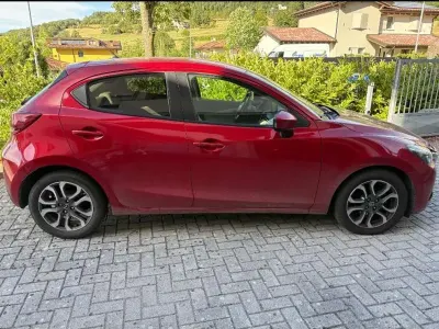 Usata Mazda 2 Evolve 105 CV (77 kW) 2016 Utilitaria