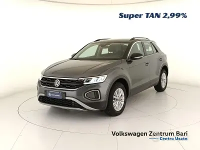 Usata VW T-Roc Life 150 CV (110 kW) 2025 Grigio SUV
