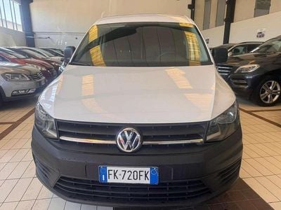 Begagnad VW Caddy Business 75 HK (55 kW) 2017 Vit Minibuss