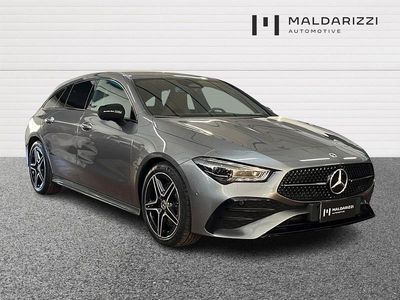 Grigio montagna Usata 2025 Mercedes CLA200 Shooting Brake AMG Line Premium Station wagon | 38.400 € (Buon prezzo)
