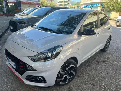 Usata Hyundai i10 N Line 90 CV (66 kW) 2024 Argento Utilitaria