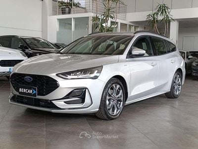 Argento Usata 2022 Ford Focus ST-Line Station wagon | 19.700 € (Buon prezzo)