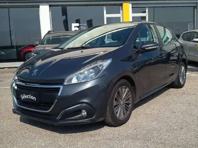Usata Peugeot 208 Allure 82 CV (60 kW) 2016 Gris platinum Utilitaria
