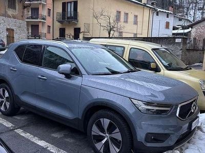 Usata Volvo XC40 Momentum 190 CV (139 kW) 2019 Grigio SUV