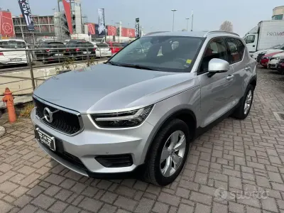 Usata Volvo XC40 Momentum 150 CV (110 kW) 2018 Grigio SUV