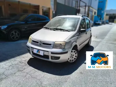 Usado Fiat Panda Dynamic 60 CV (44 kW) 2009 Gris Utilitario