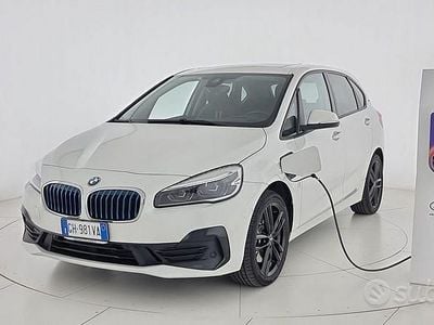 Usata BMW 225 Active Tourer iPerformance 224 CV (164 kW) 2018 Bianco Monovolume
