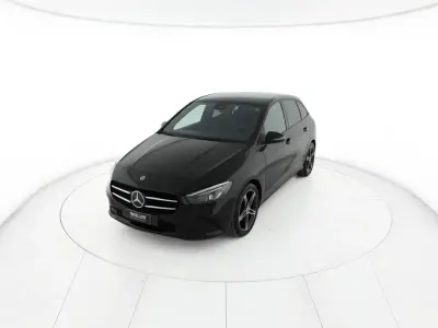 Usata Mercedes B180 116 CV (85 kW) 2022 Nero Utilitaria