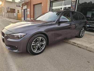 Usata BMW 318 143 CV (105 kW) 2014 Grigio Station wagon