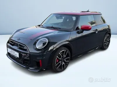Usata Mini John Cooper Works 231 CV (169 kW) 2025 Grigio Utilitaria