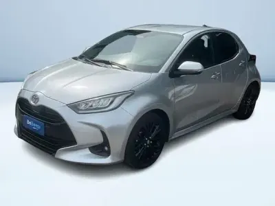 Usata Toyota Yaris Hybrid Lounge 2024 Grigio Berlina