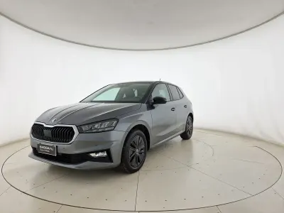 Usata Skoda Fabia 95 CV (69 kW) 2025 Grigio graphite metallizzato nero tulipano perlato Utilitaria