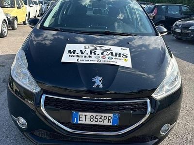 Begagnad Peugeot 208 Access 82 HK (60 kW) 2014 Svart Halvkombi