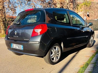 Usata Renault Clio II 2006 Grigio Berlina