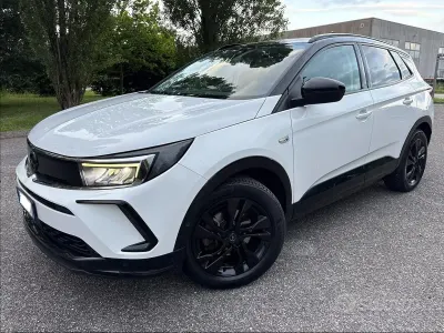 Usata Opel Grandland X GS Line 131 CV (96 kW) 2023 Bianco SUV