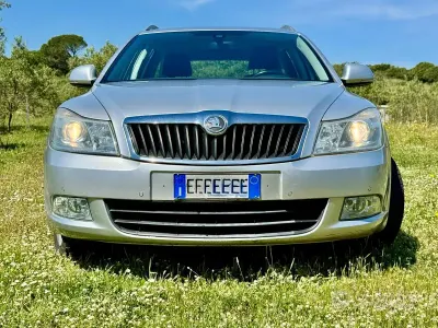 Usata Skoda Octavia Elegance 105 CV (77 kW) 2013 Grigio Station wagon