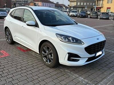 Usata Ford Kuga ST-Line 120 CV (88 kW) 2021 Bianco SUV