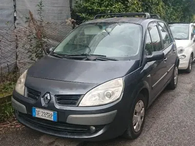 Usata Renault Scenic E-Tech 106 CV (77 kW) 2006 Grigio Monovolume