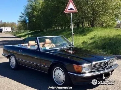 Usata Mercedes SL300 188 CV (138 kW) 1987 Nero Cabrio