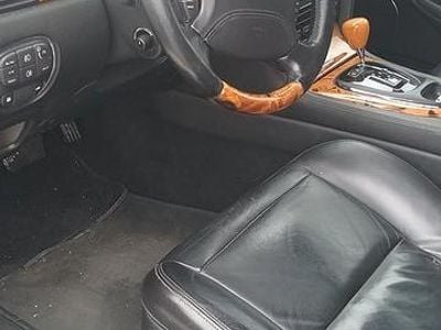 Usata Jaguar XJ 238 CV (175 kW) 2006 Nero Berlina