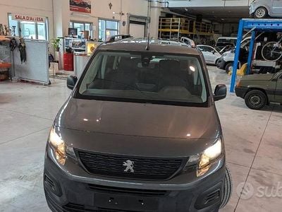 Usata Peugeot Rifter Active 102 CV (75 kW) 2020 Other Monovolume