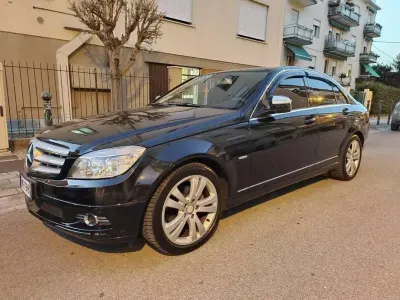 Usata Mercedes C180 Elegance 156 CV (114 kW) 2007 Berlina