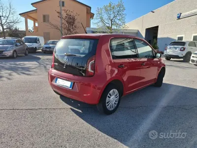 Usata VW up! 68 CV (50 kW) 2014 Rosso Utilitaria