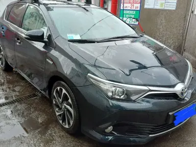 Gebraucht Toyota Auris Hybrid Business Edition 140 PS (102 kW) 2015 Limousine