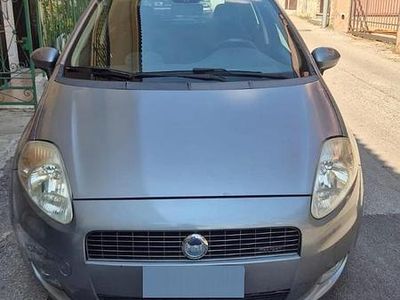 Usata Fiat Grande Punto 75 CV (55 kW) 2006 Grigio Utilitaria