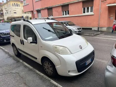Usata Fiat Qubo Dynamic 75 CV (55 kW) 2010 Bianco Monovolume