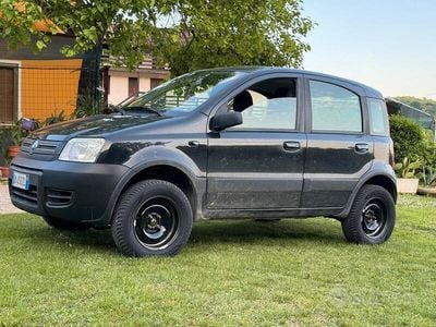 Nero Usata 2006 Fiat Panda 4x4 Climbing Utilitaria | 4900 € (Ottimo prezzo)