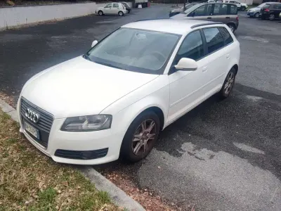 Usata Audi A3 Ambiente 102 CV (75 kW) 2009 Bianco Utilitaria