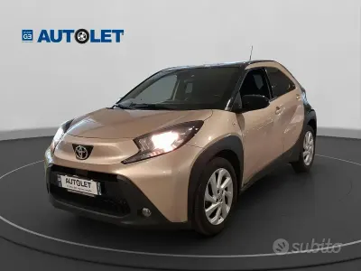 Usata Toyota Aygo X Trend 72 CV (52 kW) 2022 Grigio SUV