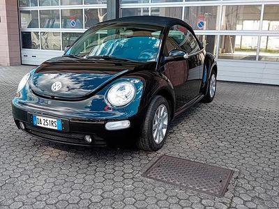 Usata VW New Beetle 105 CV (77 kW) 2005 Nero Utilitaria