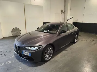 Usata Alfa Romeo Giulia Sprint 280 CV (205 kW) 2024 Grigio Berlina